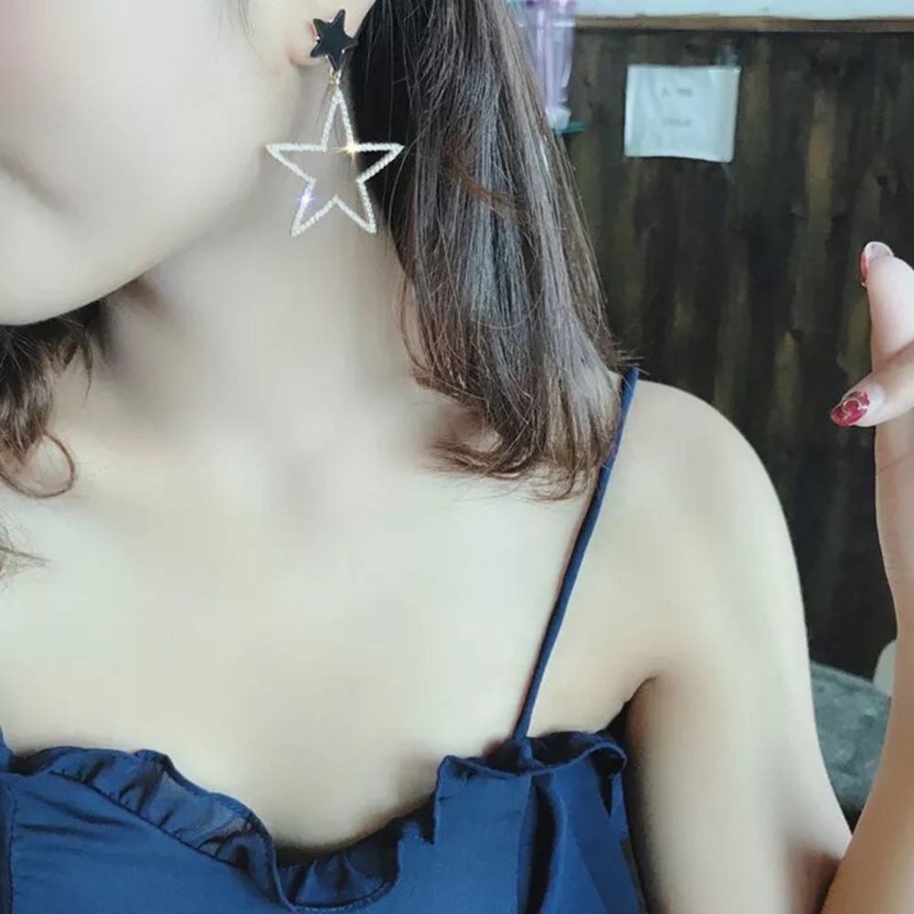 Earrings - Picture 3 of 4